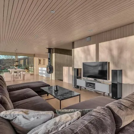 Borealis Funkisvilla Villa Tromsø